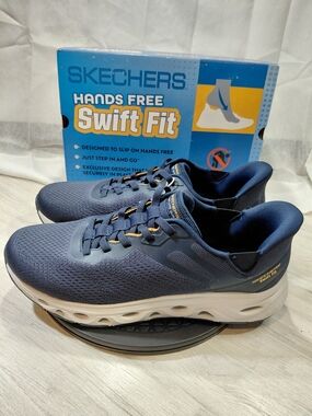 NWT Skechers Mens Swift Fit Hands Free Navy Blue Athletic Shoes SIZE MENS 13